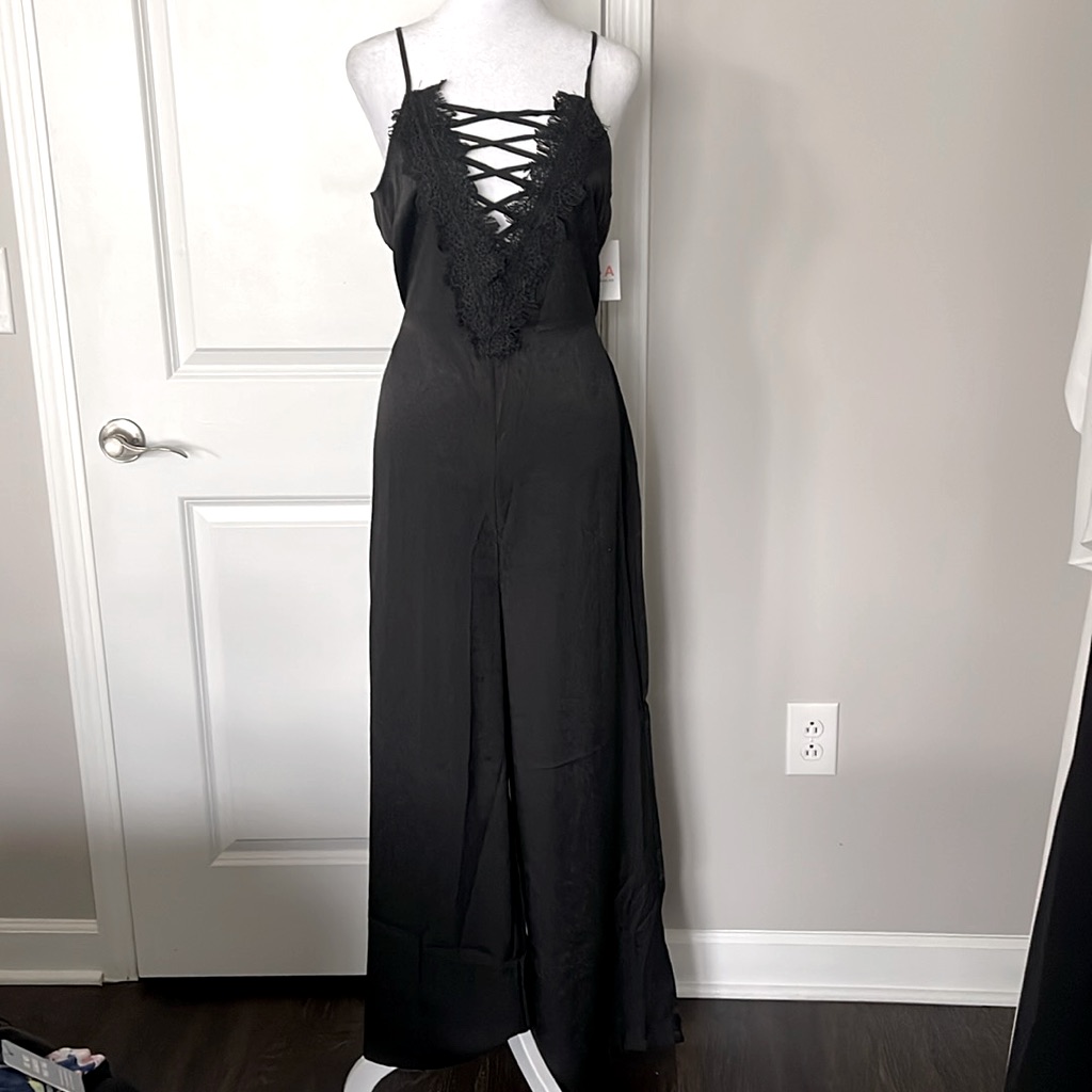 Q + A Los Angeles Jumpsuit